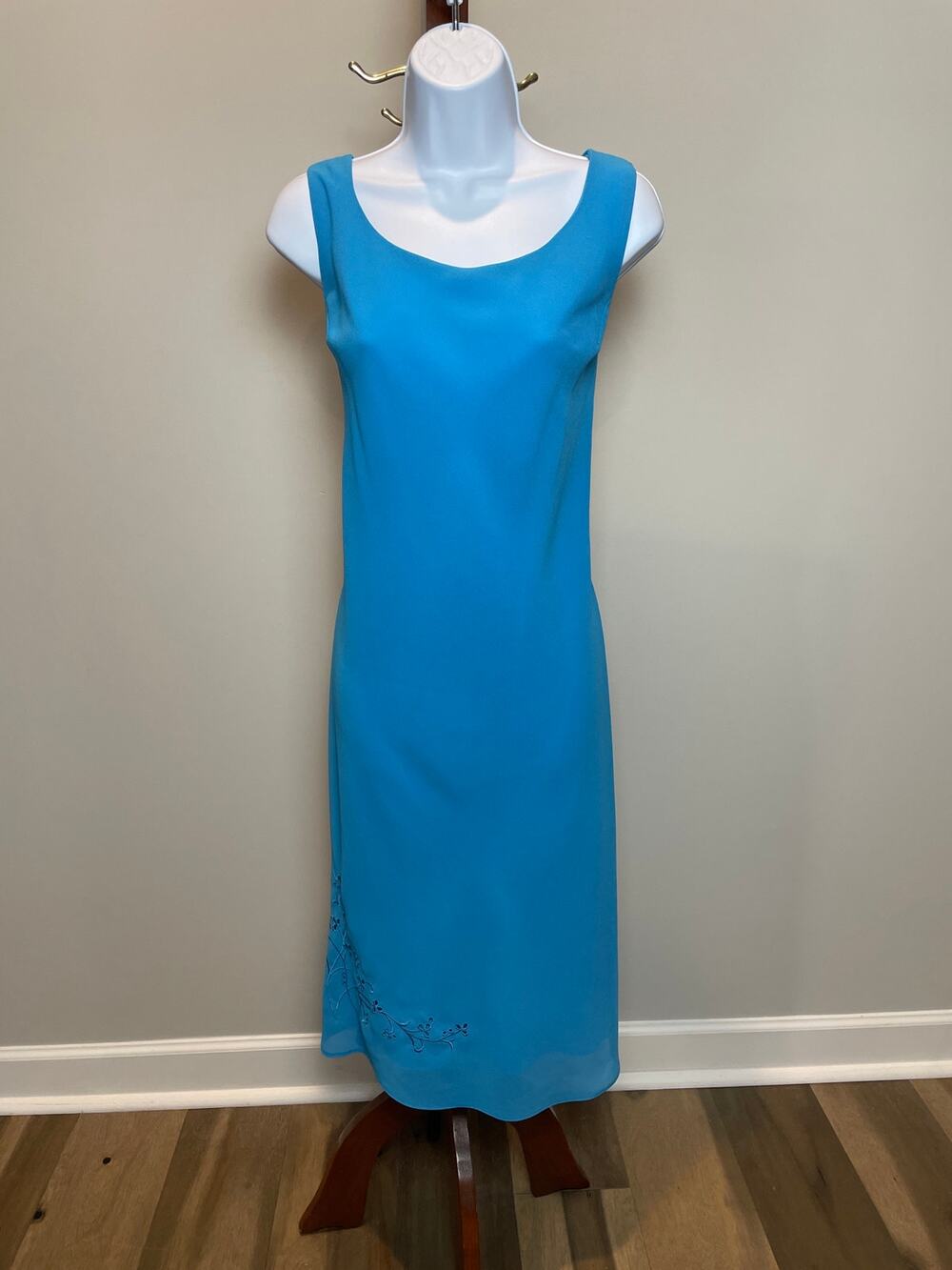 Studio I Embroidered Floral Sheath Dress Size 16 Light Blue Sleeveless